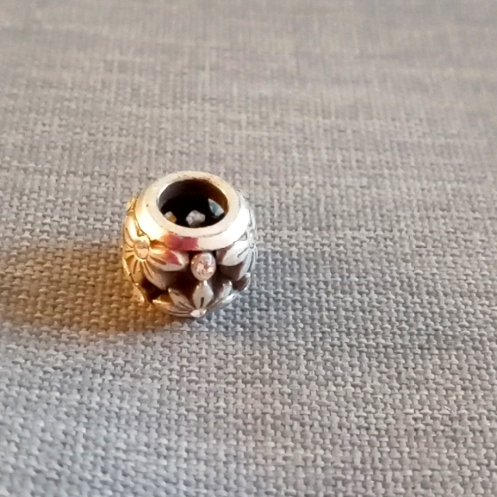 BRIGHTON BLACK ENAMEL, CRYSTAL AND SILVER FLOWER BEAD
